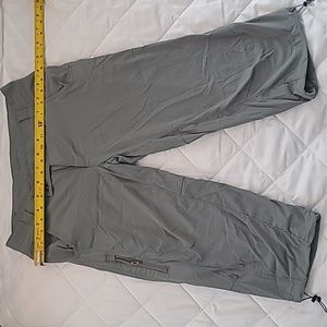 Columbia capri pants